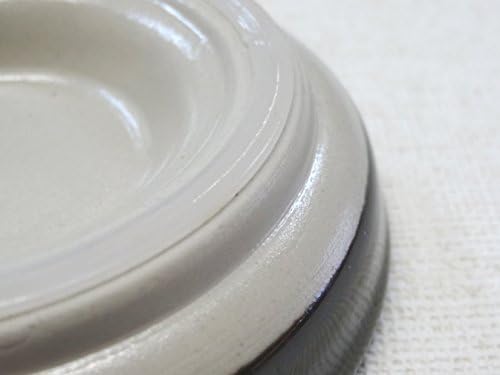 Motoshige Pottery Iwami Pottery Grater for Condiment Dish, Not Scratch Tables, Silicone, Bottom (Diameter Approx. 3.9 inches (10 cm), Anti-Slip, Oribe Motoshige Grater, Made in Japan