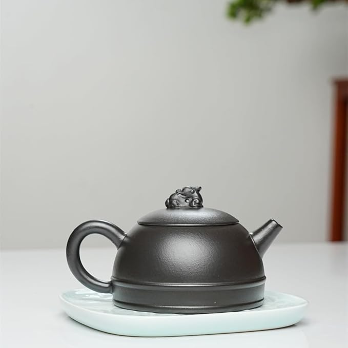 Yixing Clay Teapot 10oz Handmade Zisha Tea Pot Chinese Kungfu Tea Set Kettle (Clay Black 9oz)
