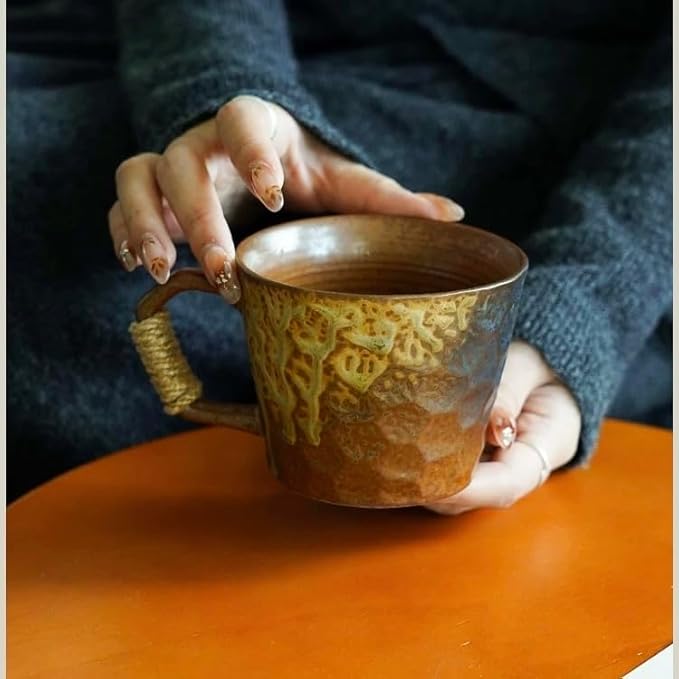 10oz Retro Vintage Japanese Style Handmade Ceramic Tea Cup with Handle, Lead-Free Glaze Artisanal Coffee Mug, Comfortable handle Handmade Pottery Tea Mug for office and home,Brown