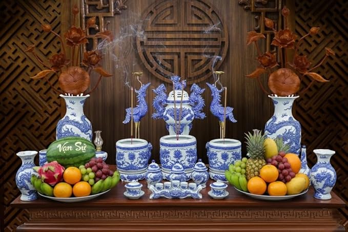 Heritage T&T Dragon Flower Vase Altar Tâm an Blue Glaze – 1 Pair – Bat Trang Handmade Vietnam (Blue & White Glaze, Height 26 cm (10.2 in)