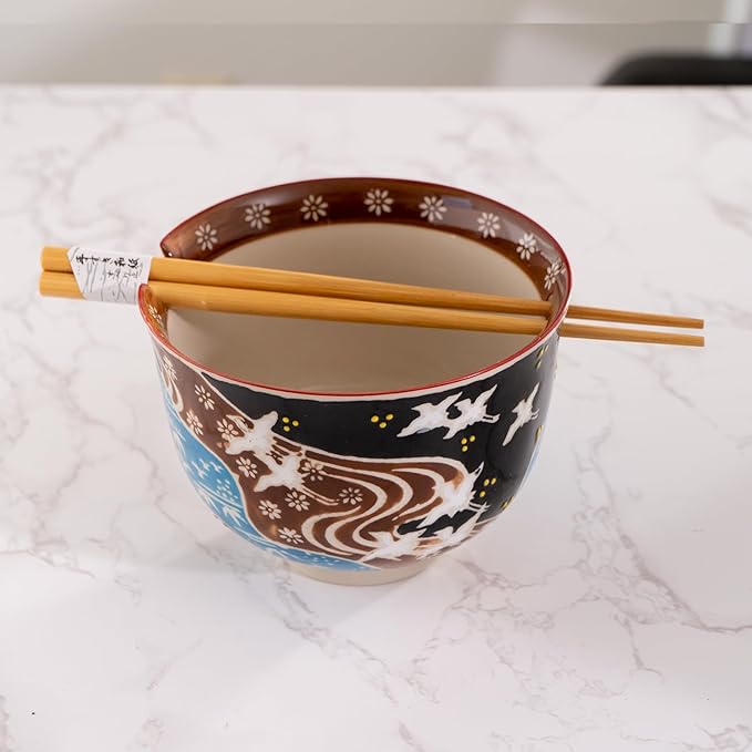 Urban Tokyo Handpainted Ceramic Glazed Japanese Ramen Udon Noodle Rice Bowl With Chopsticks 20 fl oz 5 inch Diameter Bowl Sets Color Box Packaging (Japanese Crane in Flight)