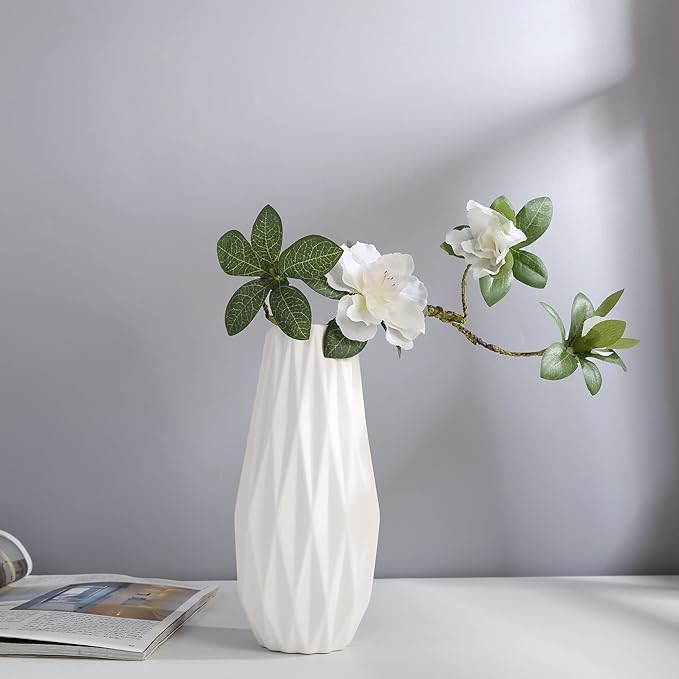Simple White Ceramic Vase, Modern Home Decoration Porcelain Vase Flower Vase Origami Design, Flower Arrangement Decoration Shooting Props (White)