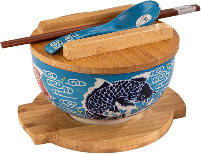 Urban Tokyo Japanese Kamameshi Style Ceramic Glazed Japanese Ramen Udon Pho Noodle Bowl With Spoon, Bamboo Lid, Chopsticks and Trivet 5 Piece Set (Japanese Koi Fish), BCH625