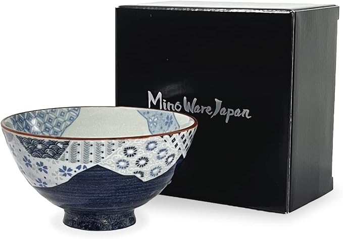 Traditional Style Japanese Ceramics Rice Bowl Chawan Pottery, Dishwasher Microwave Safe Made in Japan (Yuuzen, Medium (oohira))