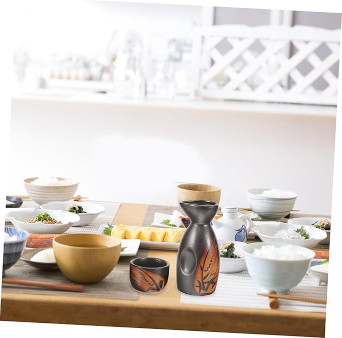 1 Set Japanese Ceramic Sake Set Traditional Sake Pot with Cups Vintage Design for Home Bar and Special Occasions Easy to Clean and Pour Pottery