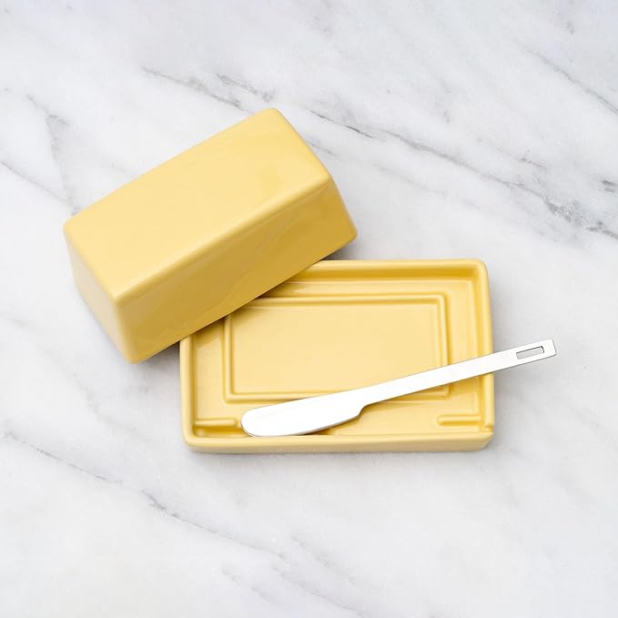 ZERO JAPAN Compact Butter Dish with Stainless Steel Knife, Trim-to-Fit Design for Countertop Use, Ceramic Butter Keeper Made in Japan, Fits Softened Butter Portions, Rich Glaze Finish, White