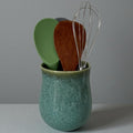 Short Kitchen Utensil Holder for Kitchen Counter, Ceramic Small Utensil Crock & Vase & Holder for Cutlery Spatula Brush Silverware Cooking Utensil Holder (Retro Mist Green)