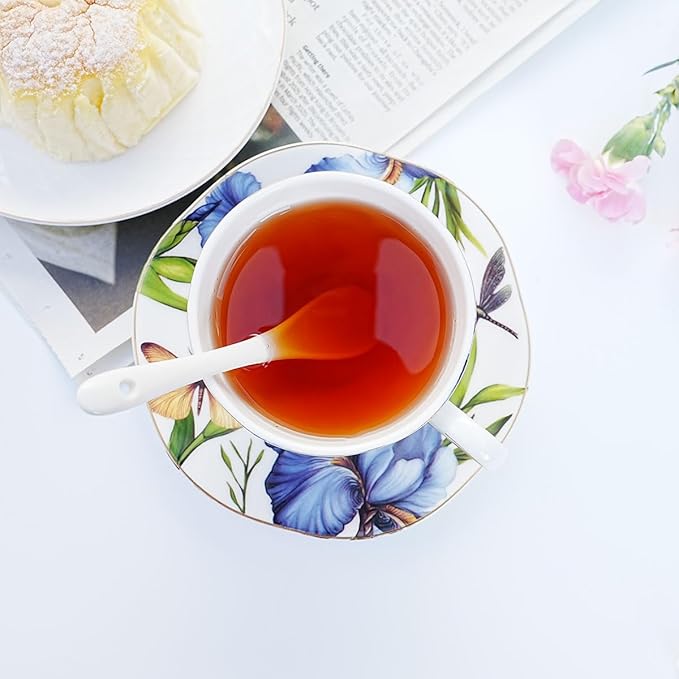 Bone China Tea Cup and Saucer Set with Spoon，Elegant Floral Tea Cup Set (7 oz)，British Coffee Latte Mug for Birthday Party Christmas gift for Friends
