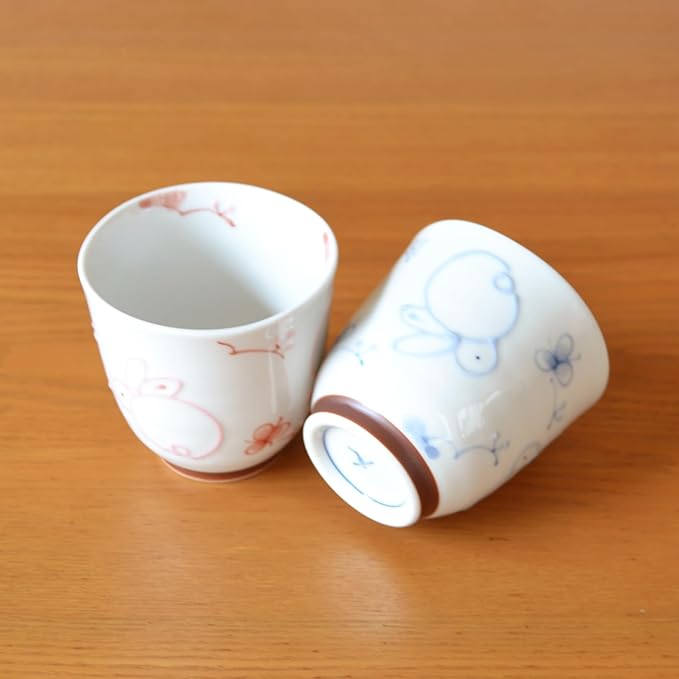 有田焼やきもの市場 Japanese Yunomi Tea Cup set of 2 Arita Imari ware Made in Japan Icchin Usagi Rabbit