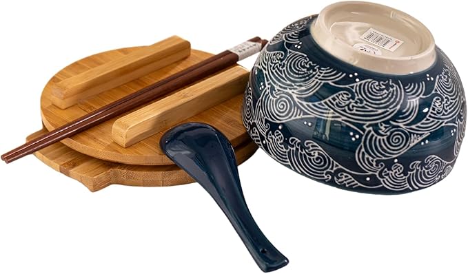 Urban Tokyo Japanese Kamameshi Style Ceramic Glazed Japanese Ramen Udon Pho Noodle Bowl With Spoon, Bamboo Lid, Chopsticks and Trivet 5 Piece Set (Nami Waves)