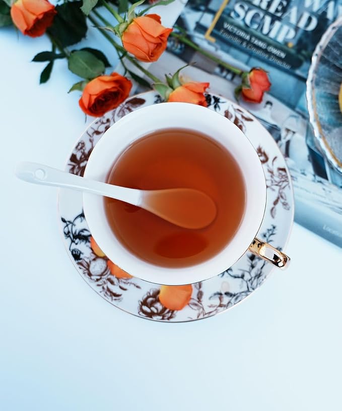 Bone China Tea Cup and Saucer Set with Spoon，Elegant Floral Tea Cup Set (7 oz)，British Coffee Latte Mug for Birthday Party Christmas gift for Friends