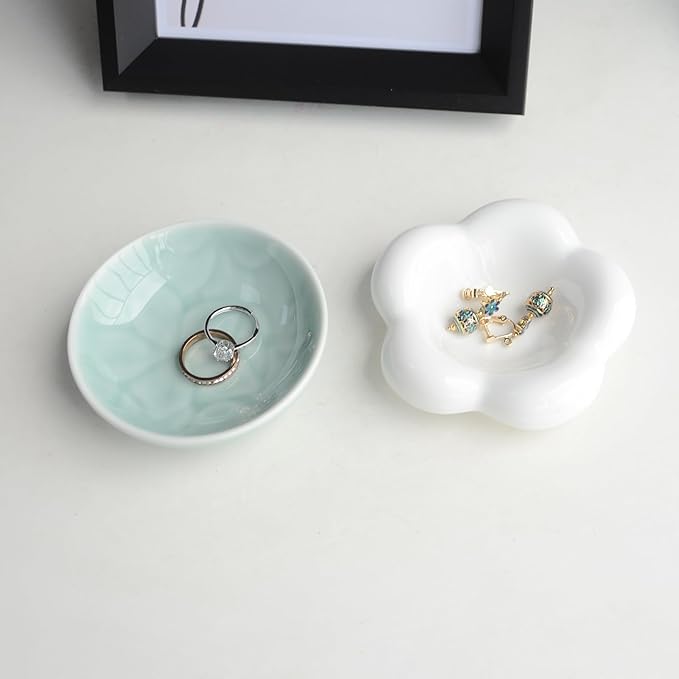 Round Flower Patterns Ring Dish Jewelry Tray Organizer, Ceramic Accent Tray for Vanity, Small Decorative Trinket Dish, Light Blue