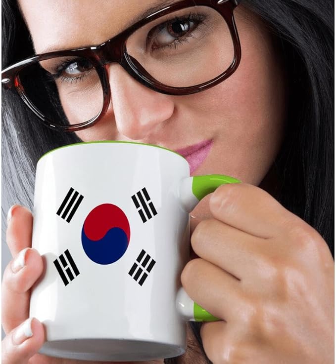 3dRose Flag of South Korea - Korean white red blue taegeuk circle black trigrams - Taiji Yinyang Taegeukgi 15oz Two-Tone Green Mug