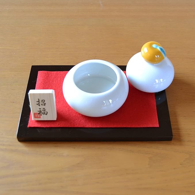 有田焼やきもの市場 Japanese Lucky Charm KAGAMIMOCHI Ceramic Decorations Arita Imari Ware Made in Japan Porcelain