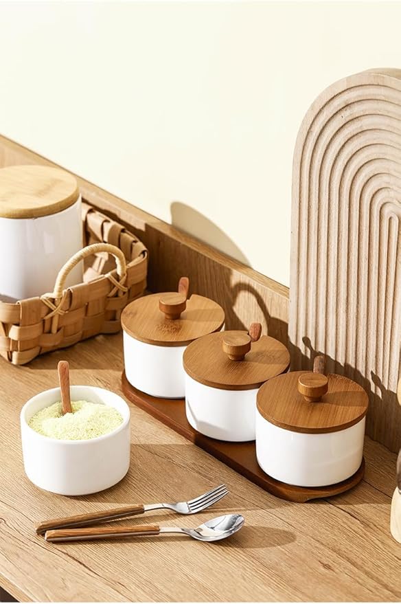 Ceramic Condiment Container with Lids and Spoons，Spice Jars Set of 3 for Sugar Salt Pepper Spice Pots Bowl，with Wooden Tray for Serving, Counter, Home, Kitchen