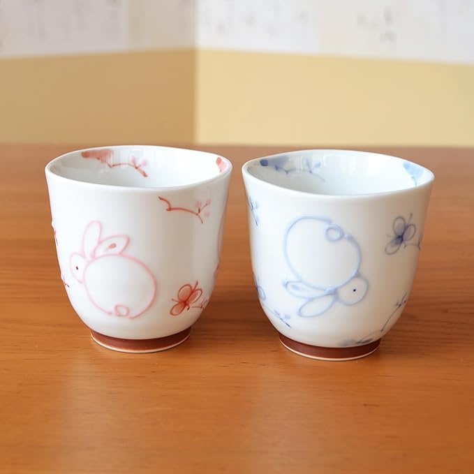 有田焼やきもの市場 Japanese Yunomi Tea Cup set of 2 Arita Imari ware Made in Japan Icchin Usagi Rabbit