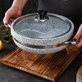 Korean Stone Bowl Induction Base with Glass Lid, Thicken Stone Bowl Hot Pot for Bibimbap Soups, Cookware Granite Stone Bowl with Wood Base, 11in with Tray