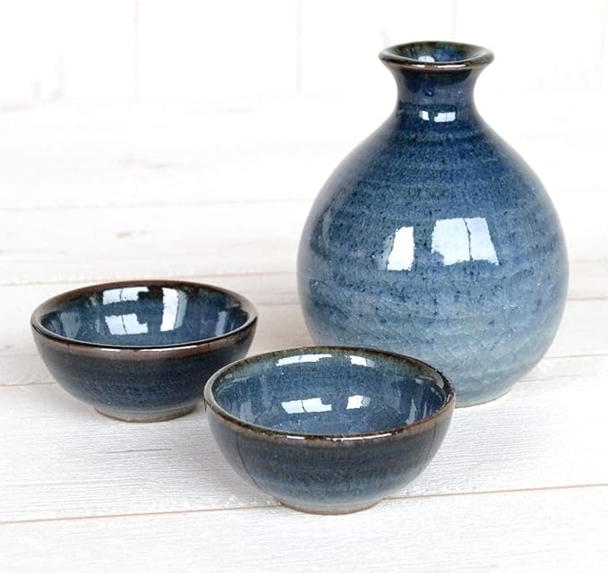 有田焼やきもの市場 Sake set 3 pcs made in Japan ceramic Arita ware 1 pc Tokkuri bottle and 2 pcs Cups AI Blue