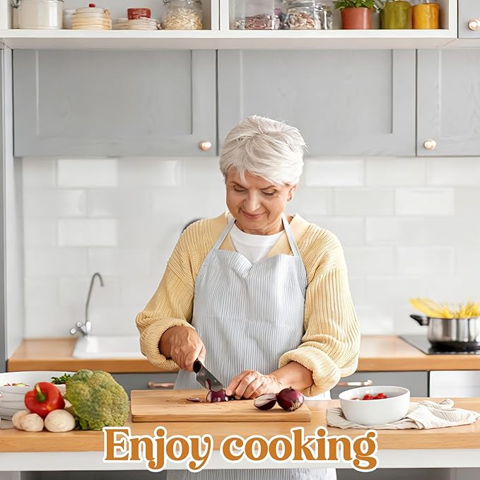 Meme Gifts - "Recipe for a Special Meme" Meme Gifts for Grandma Cutting Board Set, Bamboo-Made Engraved Utensil Set Gifts for Meme Cutting Board, Best Meme Ever Gifts.