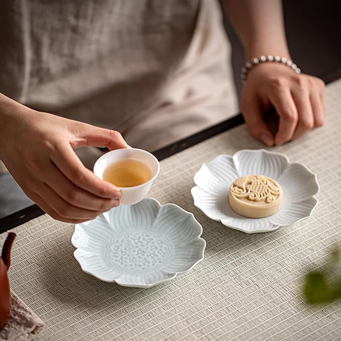 Gaolinci Zen Ceramic Plate, 5 Inches Lotus Shaped Appetizer Plates, Dessert Plate, Nut Plate (Set of 4)