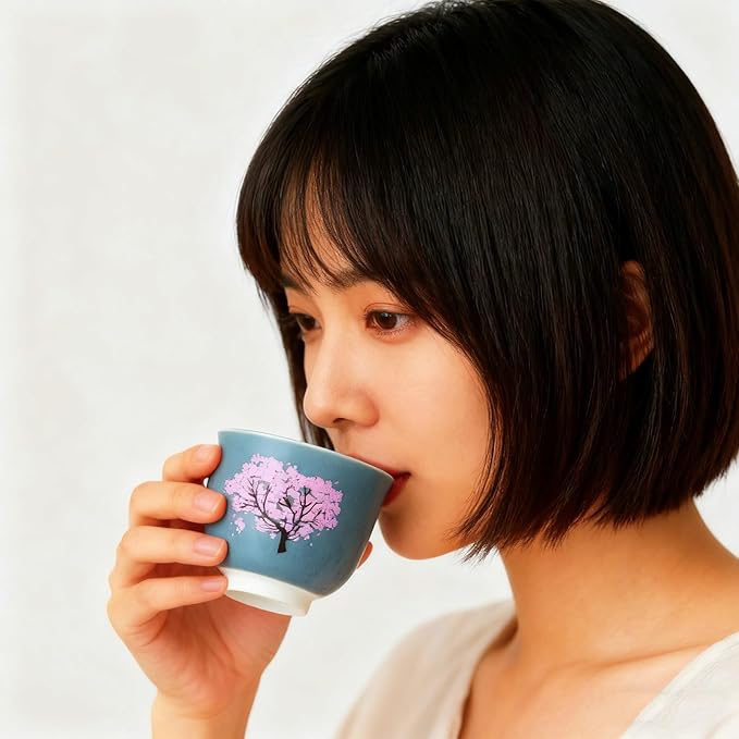 Heat Changing Sensitive Cherry Blossoms Tea Cup, Japanese Style Color Changing Coffee Mug, Unique Magic Coffee Tea Cup for Gift Valentines 4.4 oz/130ml (Blue)