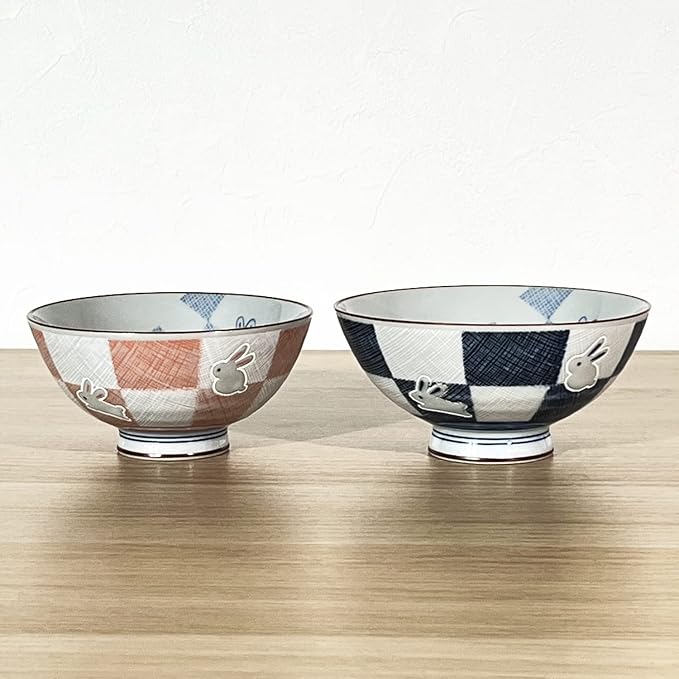 Traditional Style Japanese Ceramics Rice Bowl Chawan Pottery, Dishwasher Microwave Safe Made in Japan (Ichimatsu Usagi, Medium (oohira))