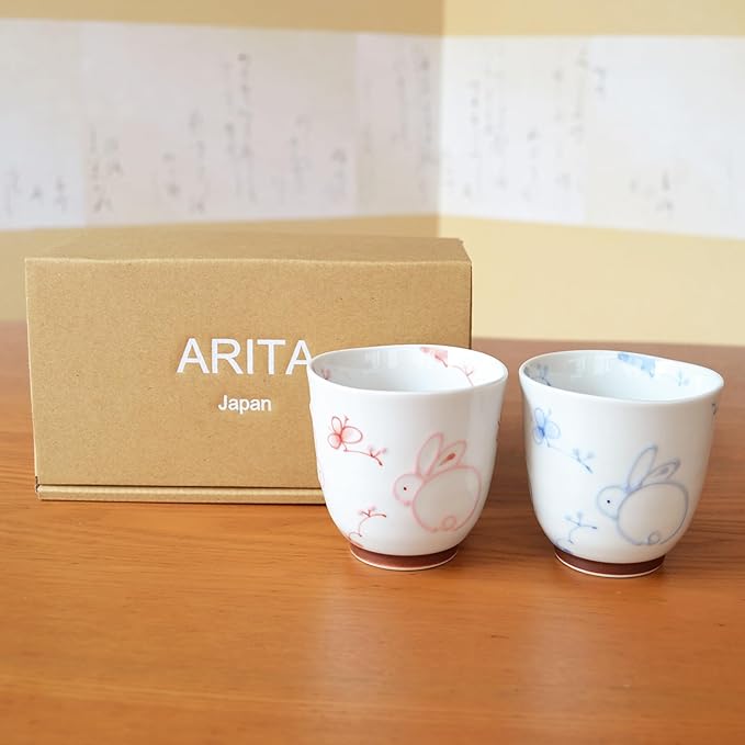 有田焼やきもの市場 Japanese Yunomi Tea Cup set of 2 Arita Imari ware Made in Japan Icchin Usagi Rabbit