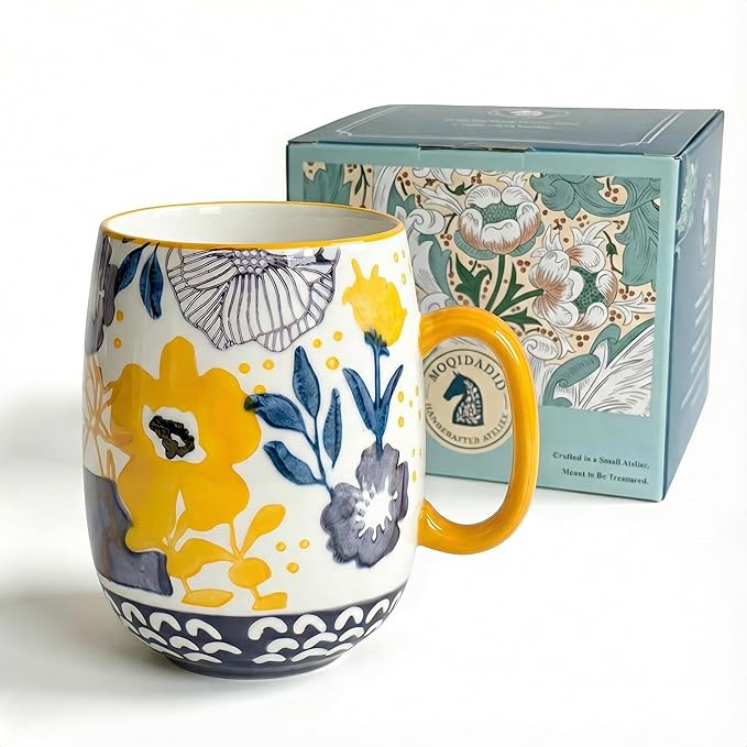 Large 24oz Ceramic Coffee Mug with Handle for Coffee or Tea, Hand-Painted Floral Pottery Mug for Women, Durable Microwave & Dishwasher Safe, Christmas Gift for Family, Holiday & Fall Decor