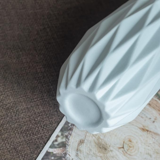 Simple White Ceramic Vase, Modern Home Decoration Porcelain Vase Flower Vase Origami Design, Flower Arrangement Decoration Shooting Props (Blue)