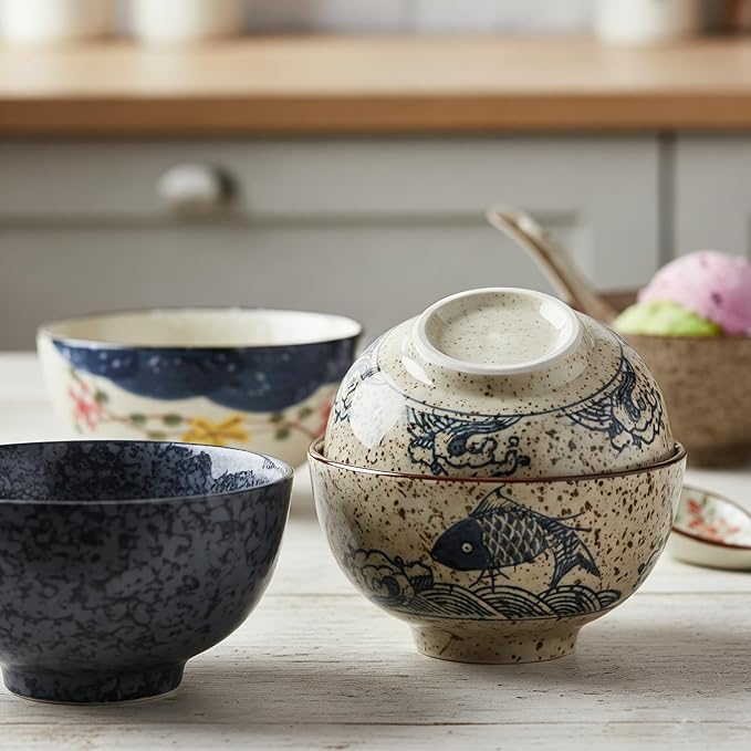 DAYUMKOU 6 Pack Decorative Ceramic Bowls, 4.5 Inch Retro Hand-Painted Chinese Bowls, 10 Oz Japanese Rice Bowls Set with 6 Spoons for Snack Ice Cream Noodles Rice Cereal Salad