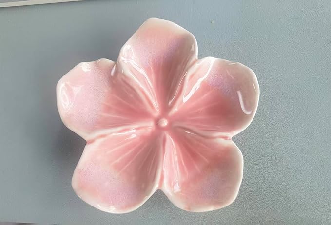 Peach Blossom-Shaped Decorative Ring Tray, Ceramic Trinket Tray Jewelry Dish Organizing Necklace Earrings, Home Decoration for Mom Best Friend Sister, Pink.