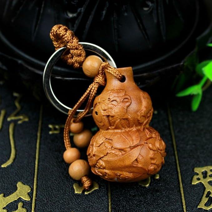 Gourd Wooden Statue Handmade Wood Sculpture Decor Boxwood Vintage Decoration Desk Ornament for Living Room Bedroom Office Home Feng Shui Sculptural