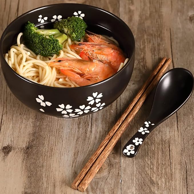 1 Set Japanese Style Ceramic Noodle Bowl with Cover and Spoon Soup Bowl for Ramen Soba Salad and Udon Easy to Clean Heat Preserving Design