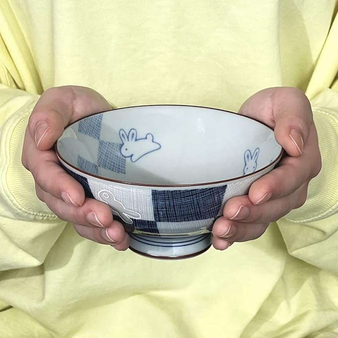 Traditional Style Japanese Ceramics Rice Bowl Chawan Pottery, Dishwasher Microwave Safe Made in Japan (Ichimatsu Usagi, Medium (oohira))