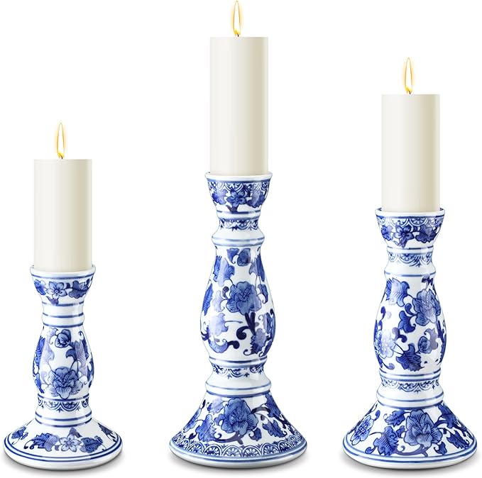 Soaoo Set of 3 Blue and White Porcelain Ceramic Pillar Candle Holder Chinoiserie Pillar Candle Holders Candlestick Decoration for Wedding Party Fireplace Table Home Centerpiece