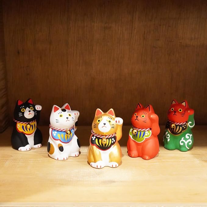 Maneki-Neko Lucky Cat, 2.7 Inches | Hand-Painted Ceramic Fortune and Prosperity Talisman | Artisan Crafted Desk and Room Decor | Made in Japan (Lion cat)