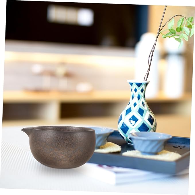 Cabilock Traditional Japanese Matcha Bowl with Spout Ceramic Tea Cup for Tea Ceremony Home Use Handcrafted Artisan Pottery Heat Retaining Chawan Enthusiasts