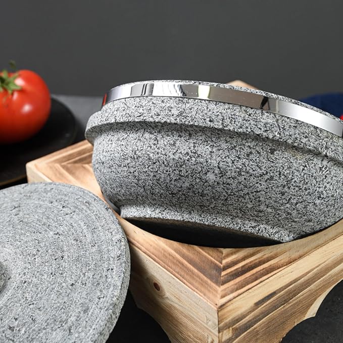 Bibimbap Bowl with Lid, Korean Stone Bowl Cooking Pot with Wood Tray, Natural Stone Bowl Hot Pot for Korean Restaurants, Soup, Rice, Stew,14cm/5.5inch