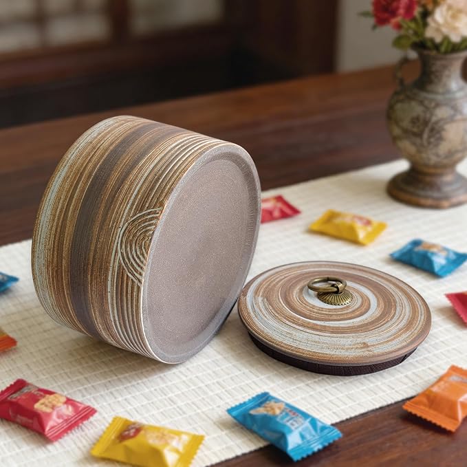 20.29 Oz Sealed Ceramic Jar with Flat Lid, Colored Ceramic Canister, Vintage Stoneware Food Storage Jar for Flour Spices Candy Nuts, Home Decor (White Brown)