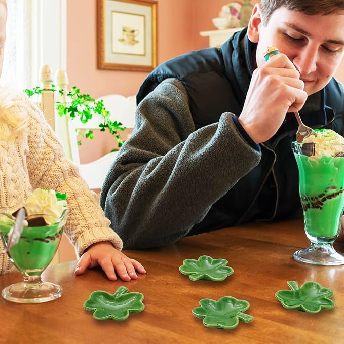 Whaline 4 Pcs 2.7 Inch St. Patrick's Day Mini Ceramic Spoon Rest Gradient Green Shamrock Small Coffee Spoon Holder Clover Ring Dish for Irish Holiday Home Coffee Station Bar Accessories