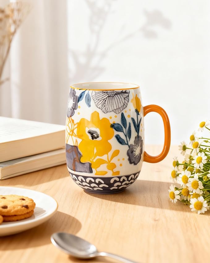 Large 24oz Ceramic Coffee Mug with Handle for Coffee or Tea, Hand-Painted Floral Pottery Mug for Women, Durable Microwave & Dishwasher Safe, Christmas Gift for Family, Holiday & Fall Decor