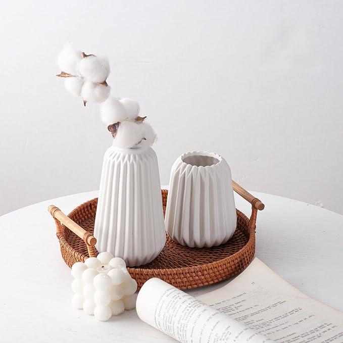 Simple White Ceramic Vase, Modern Home Decoration Porcelain Vase Flower Vase Origami Design, Flower Arrangement Decoration Shooting Props(ZheZB)