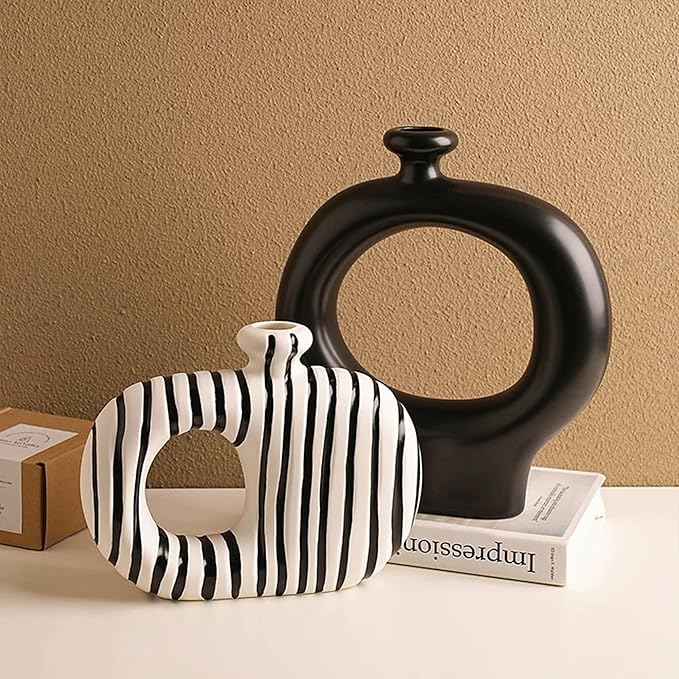 Linxia Minimalist Line Flower Vase and Art Sculpture 2-Piece Set, Black and White Line, Ornament for Table Centerpieces Aesthetic for Home Office