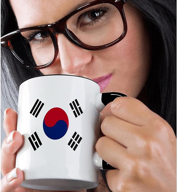 3dRose Flag of South Korea - Korean white red blue taegeuk circle black trigrams - Taiji Yinyang Taegeukgi 15oz Two-Tone Black Mug