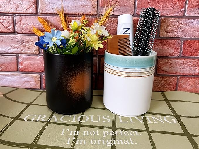 Short Kitchen Utensil Holder for Kitchen Counter, Ceramic Small Utensil Crock & Vase & Holder for Cutlery Spatula Brush Silverware Cooking Utensil Holder (Green Field)