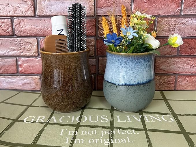 Short Kitchen Utensil Holder for Kitchen Counter, Ceramic Small Utensil Crock & Vase & Holder for Cutlery Spatula Brush Silverware Cooking Utensil Holder (Rustic Brown)