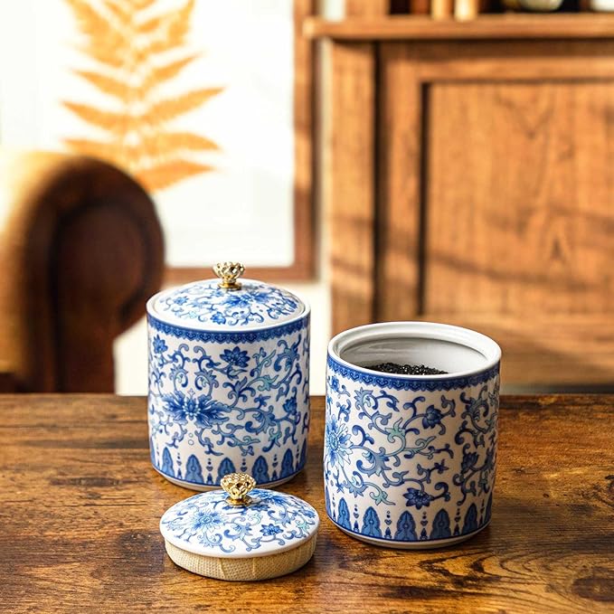 2 Pcs Vintage Blue and White Porcelain Salt Cellar with Lid Ceramic Salt Holder Container for Countertop Coffee, Sugar, Spices and Candies, Airtight Spice Jar, Kitchen Storage Dish
