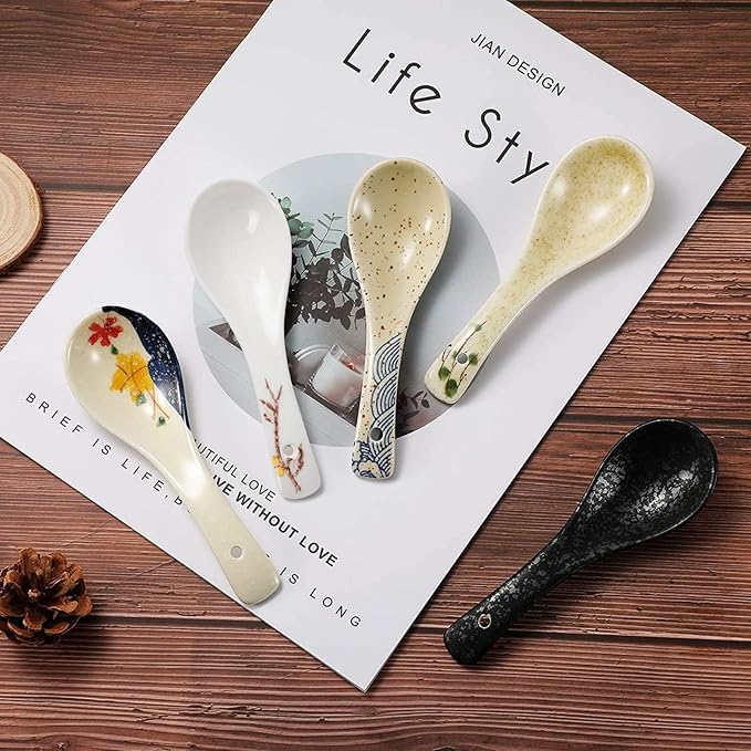 12 Pieces Japanese Retro Ceramics Soup Spoons Japanese Style Rice Spoon Flatware Asian Chinese Serving Spoons Appetizers Tableware Meal Partner for Salad Ramen Noodles Wonton