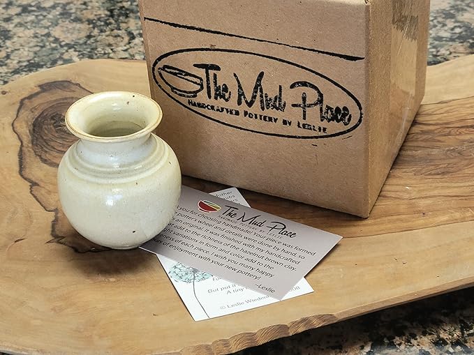 Handcrafted Miniature Ceramic Flower Vase – Thoughtful Mother's Gift with Poem – Ideal for Garden Blooms