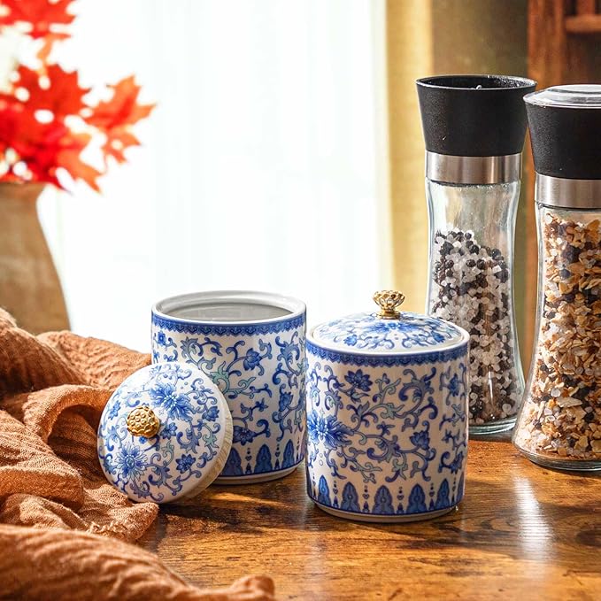 2 Pcs Vintage Blue and White Porcelain Salt Cellar with Lid Ceramic Salt Holder Container for Countertop Coffee, Sugar, Spices and Candies, Airtight Spice Jar, Kitchen Storage Dish